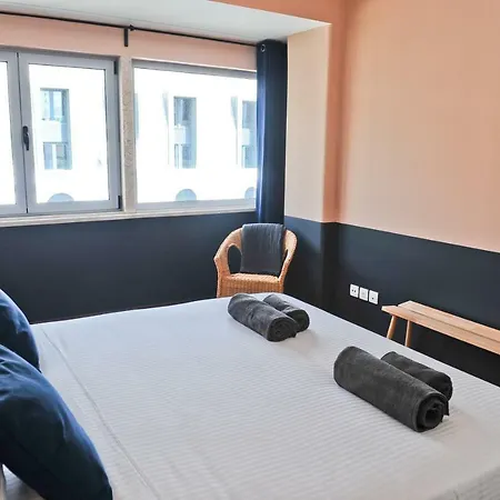 Cosmopolitan Comfort In 4a- By Misha's Place Apartment Lissabon