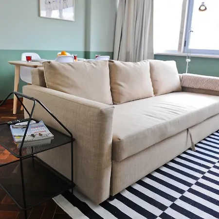 Cosmopolitan Comfort In 4a- By Misha's Place Lisbon