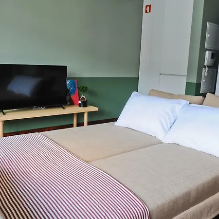 Apartamento Cosmopolitan Comfort In 4a- By Misha's Place *
